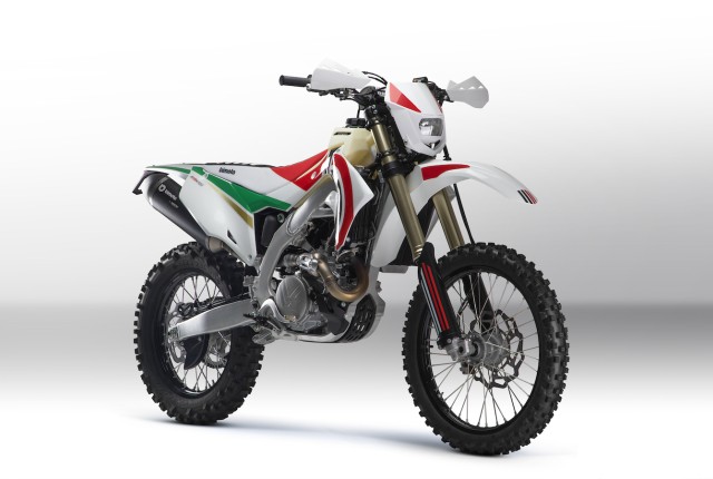 Bimota-BX450-front-view-01 copy.png